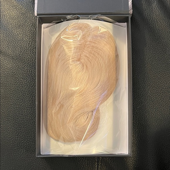 Hair topper